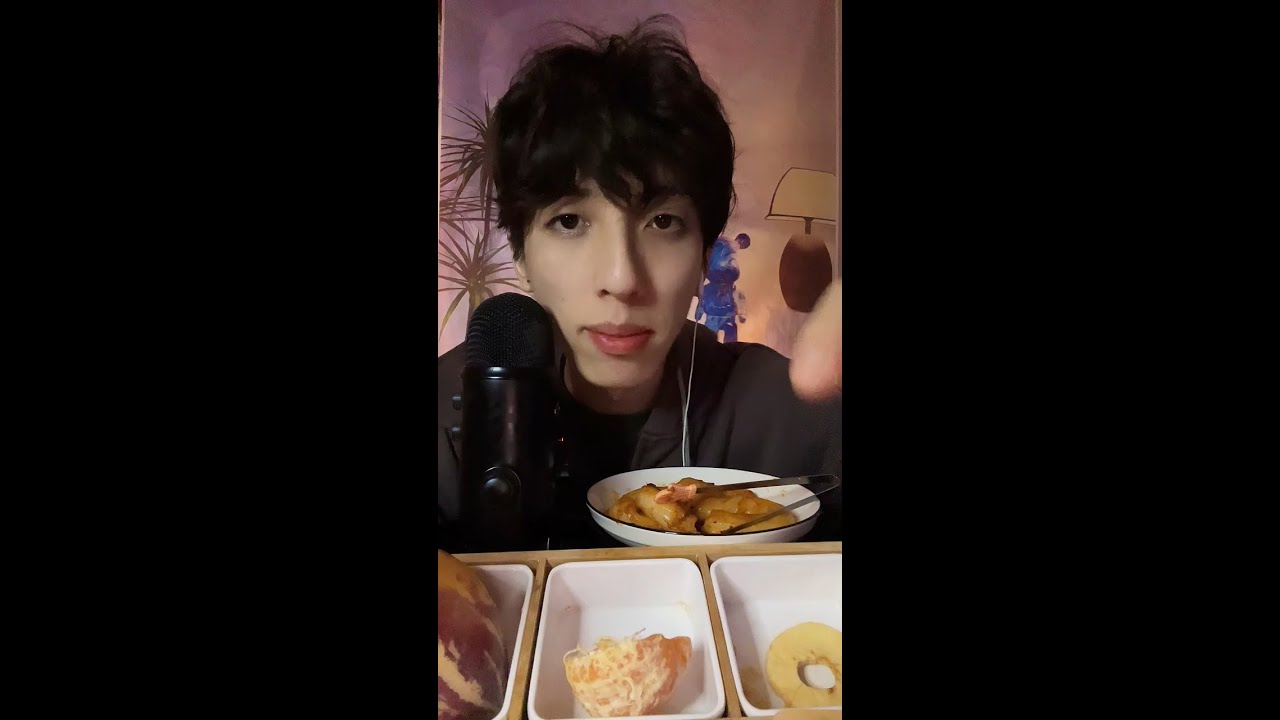 🔴 LIVE: Quiet Chinese Guy Eating & Whisper ASMR, Calm Home Meal | Cozy Mukbang Relax Vibes