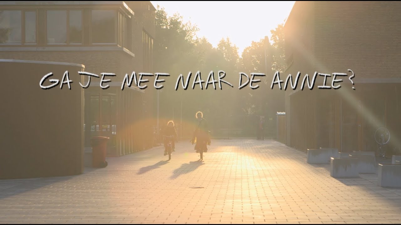 Ga Je Mee Naar De Annie ?