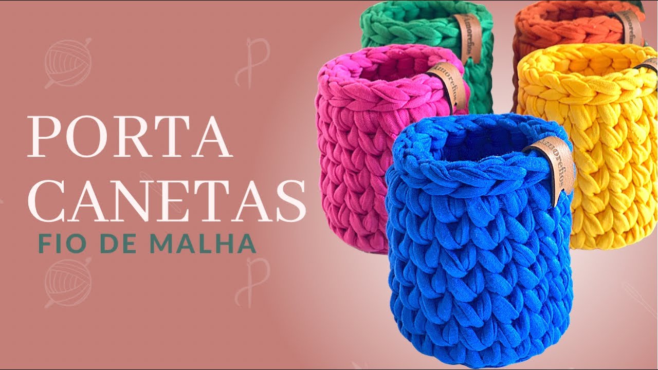 Porta Canetas em Fio de malha de maxi crochê com emenda invisível.
