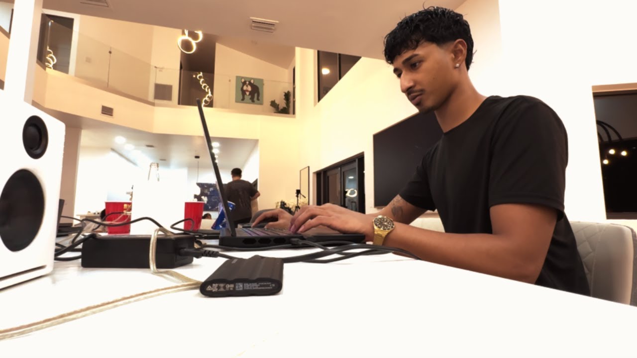 MAKING BEATS IN A MILLION DOLLAR MANSION