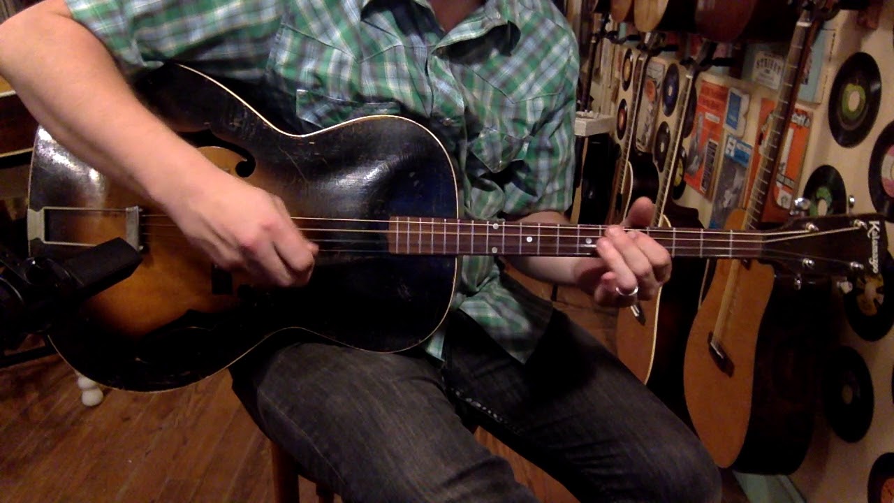1935 Gibson-made Kalamazoo KTG-21 archtop tenor guitar