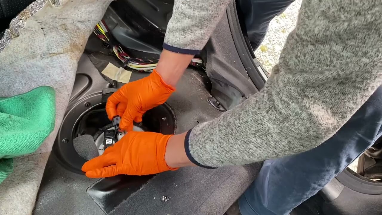 2006 Mercedes Benz E55 AMG Fuel Pump Installation - Wrap Up and Test Run!