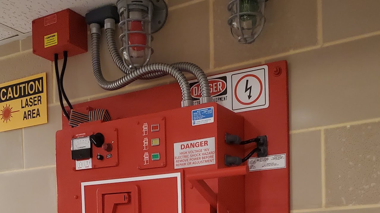 Ghostbusters Ecto Containment Unit replica 3d printed