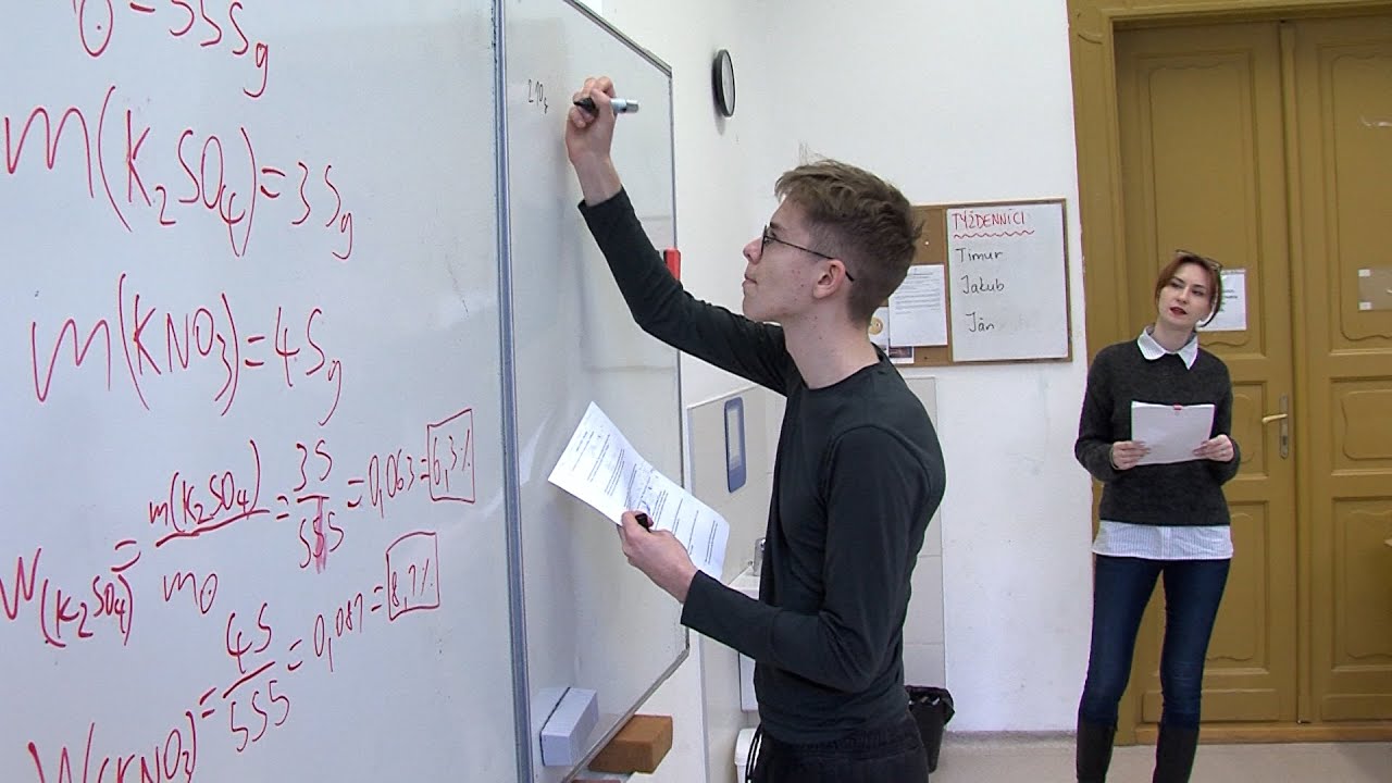 Gymn&aacute;zium na Gr&ouml;sslingovej ulici v Bratislave je prv&eacute; v rebr&iacute;čku INEKO