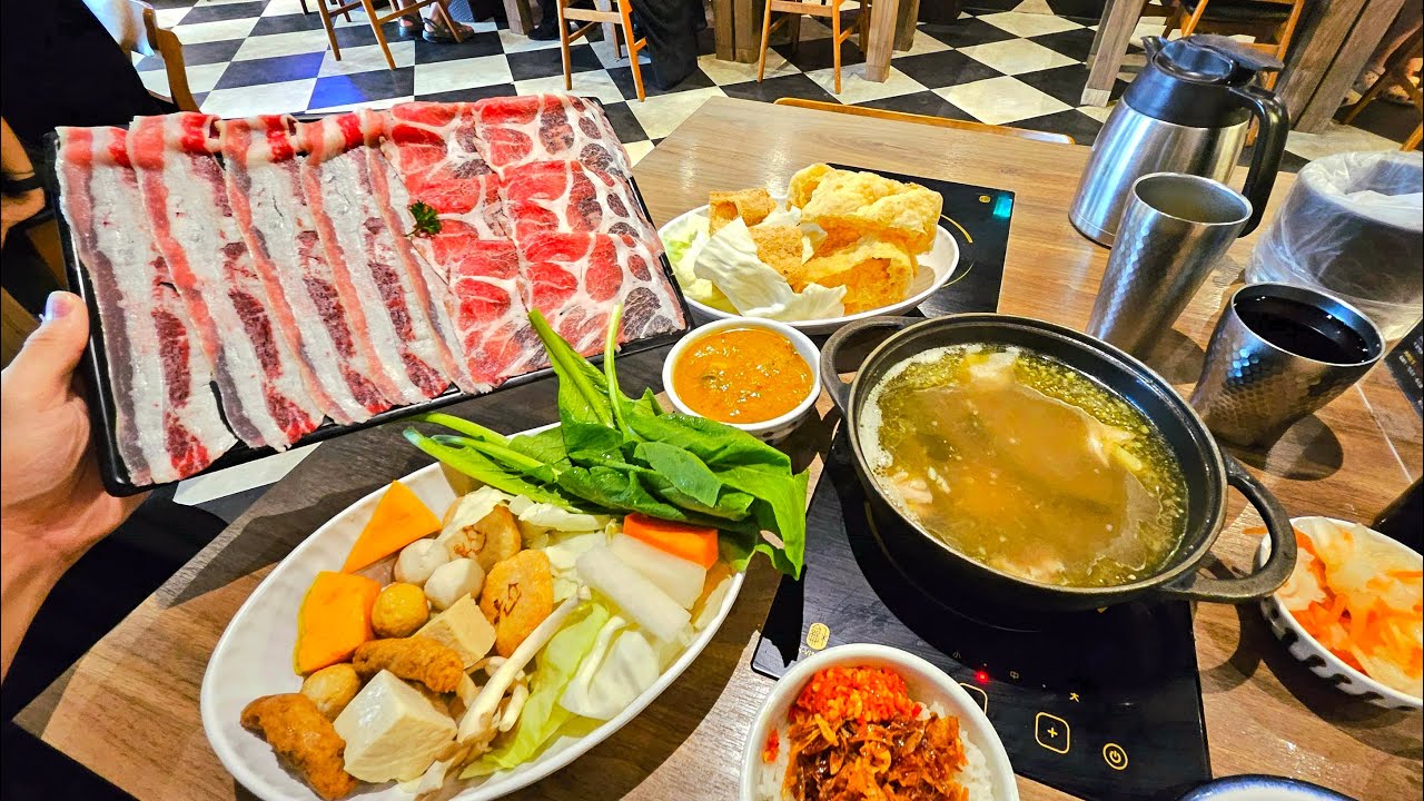 Amazing Hotpot with Unlimited Side Dish