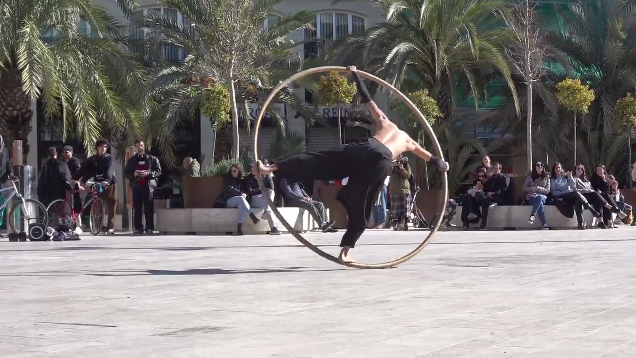 Dance with the Wheel, Jeff Cruz, Valencia