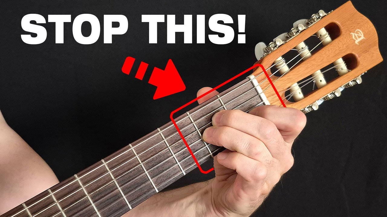 The "Am" Chord Trick Famous Bands Use ALL the Time!