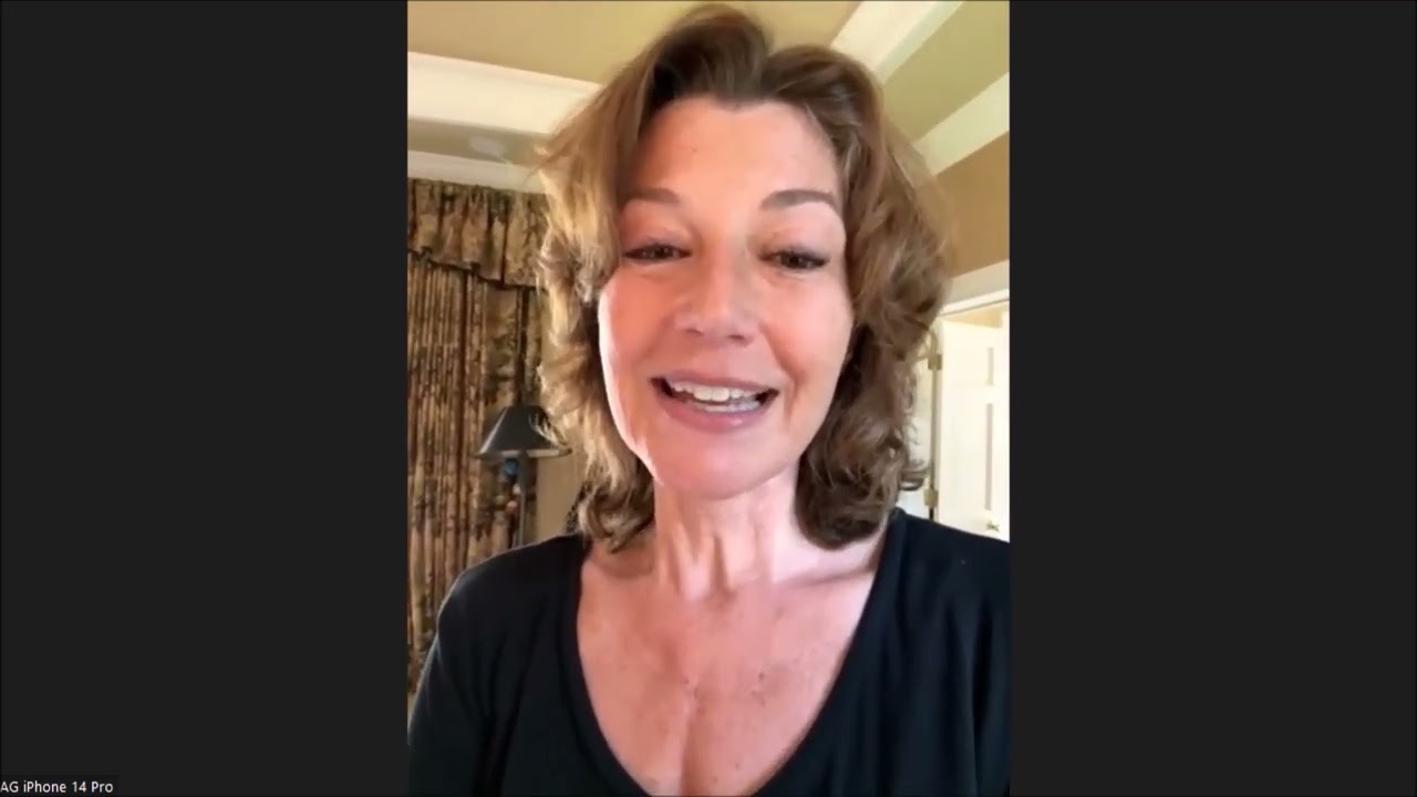 AMY GRANT chatting with Lee Richey - August 3, 2023
