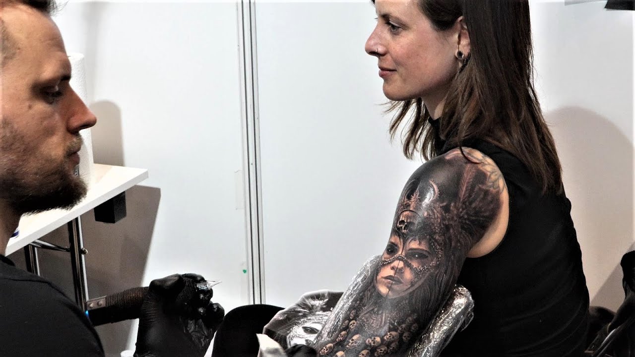Eliot Kohek Tattoo artist- Gods Of Ink Tattoo Convention 16.04.2023 Frankfurt am Main