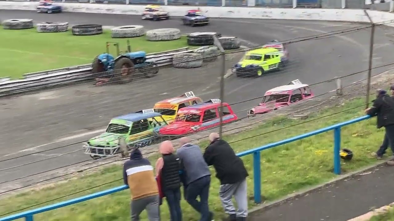 Orci ministox heat 2 @Cowdenbeath racewall 6/8/22