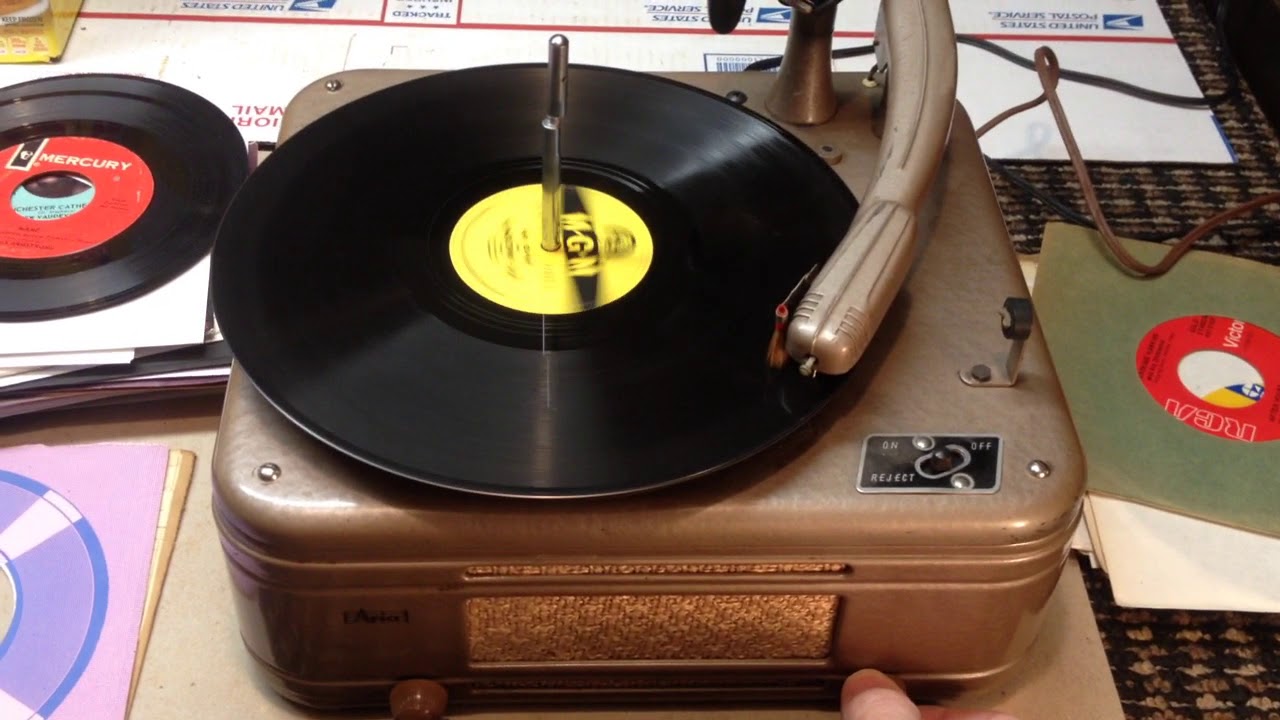 Aria Record player with Detrola Turntable