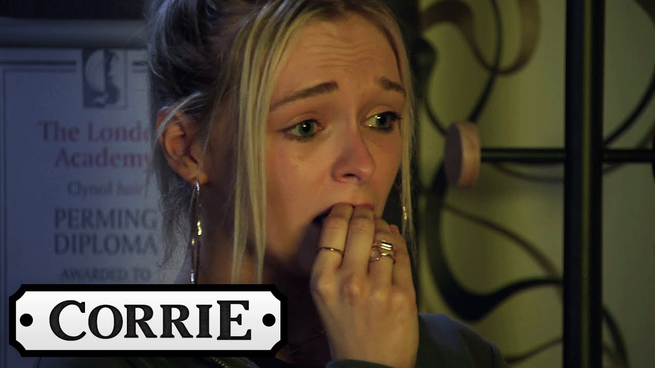 Lauren Smashes Up Audrey's Salon | Coronation Street