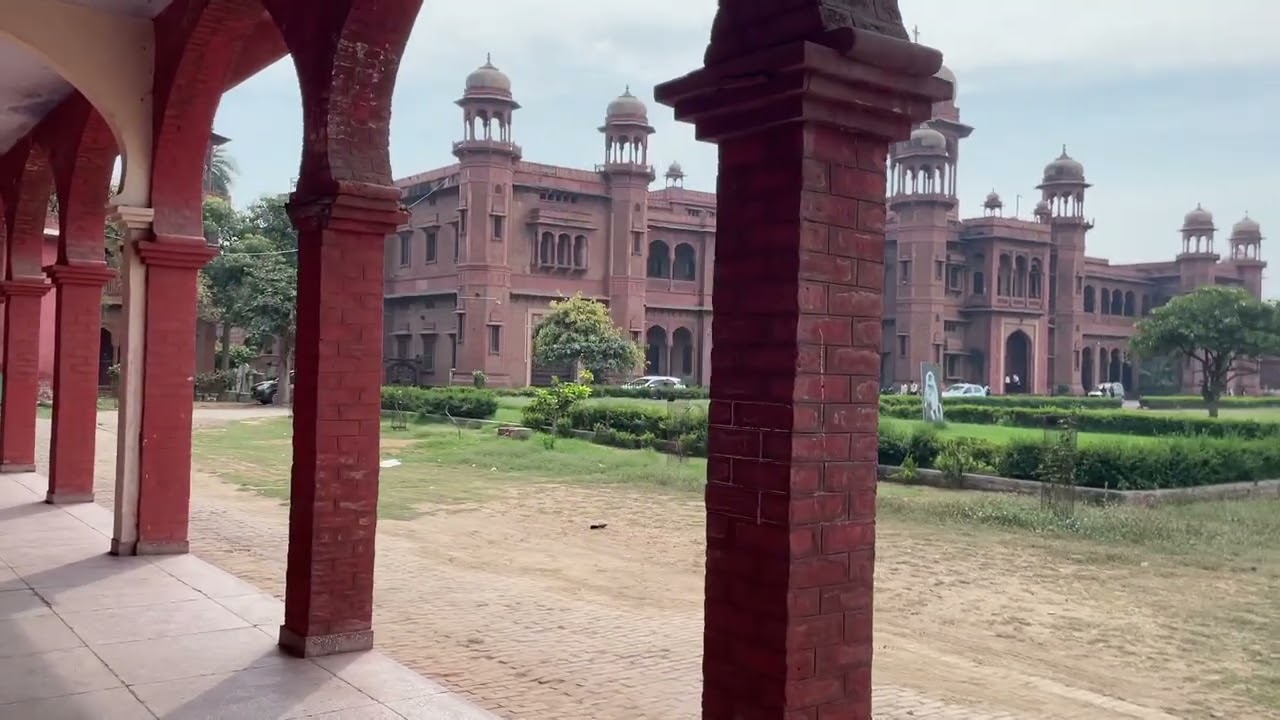 [P-LOG] St. John’s College, Agra | Vlog | Ami Plwar