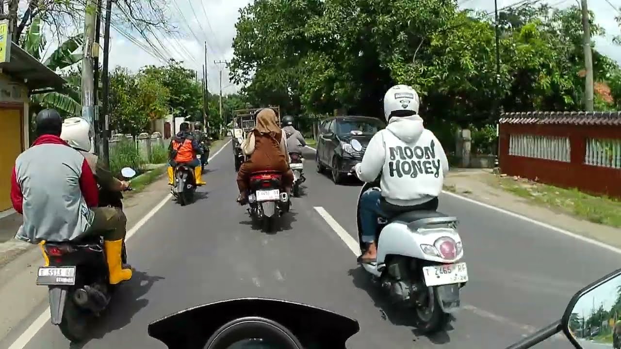 Perjalanan Kota Karawamg - Pasar Rengas Dengklok