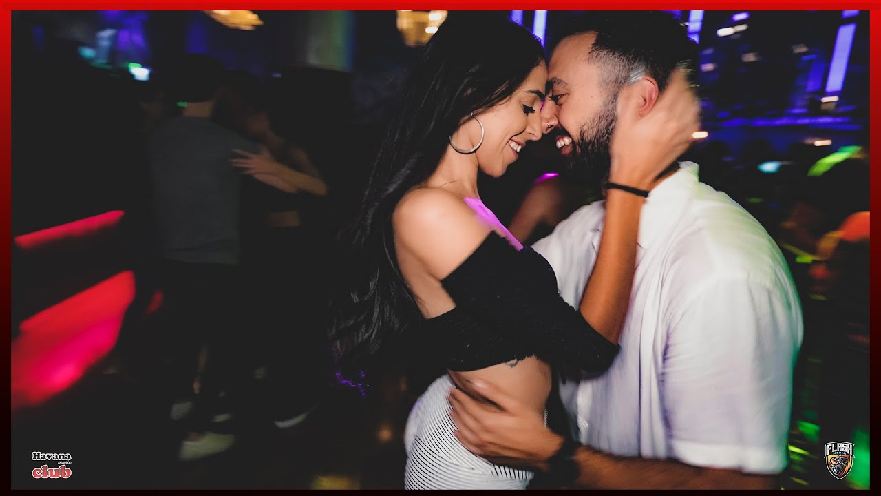 Adele - Easy On Me [Daniel y Paz] @Sensual Bachata Dance