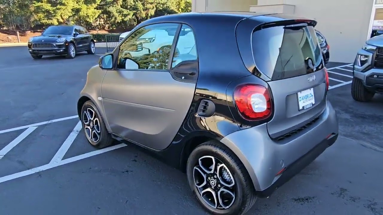 Tatiana Matte Gray 2017 Smart Fortwo Prime For Sale at D'Angelo Auto in Portland Oregon 