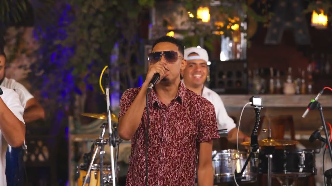 La Noche 🐴 Caballito Sabor De Labana