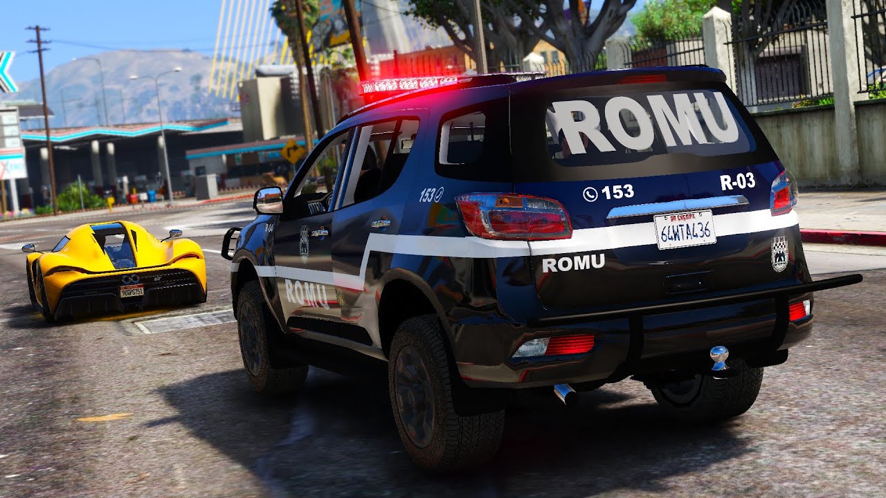 LADRÃO ATRASANDO TRABALHADOR E ROMU ATRASANDO LADRÃO | GTA 5 POLICIAL
