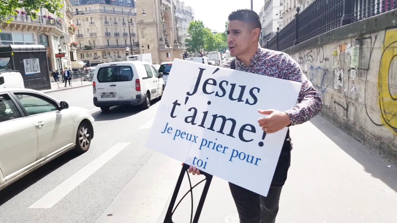 Évangélisation de rue à Strasbourg saint-denis | Pasteur C-Maias