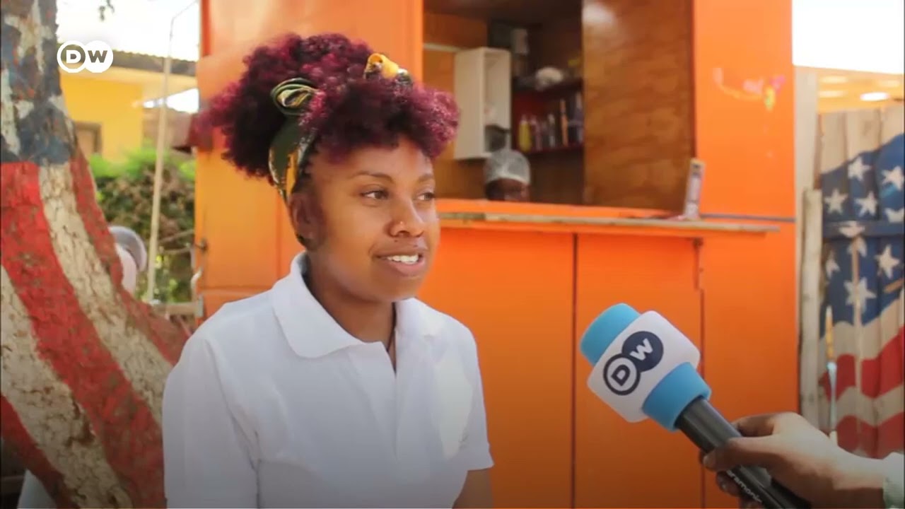 Mama Ntilie aweka pembeni cheti cha Chuo