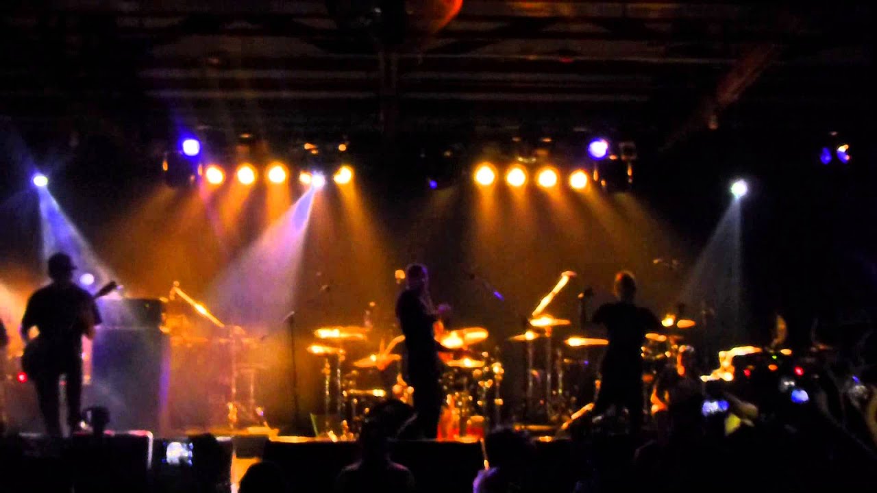 Issues - Stingray Affliction (The American Dream Tour @ Mexico City)