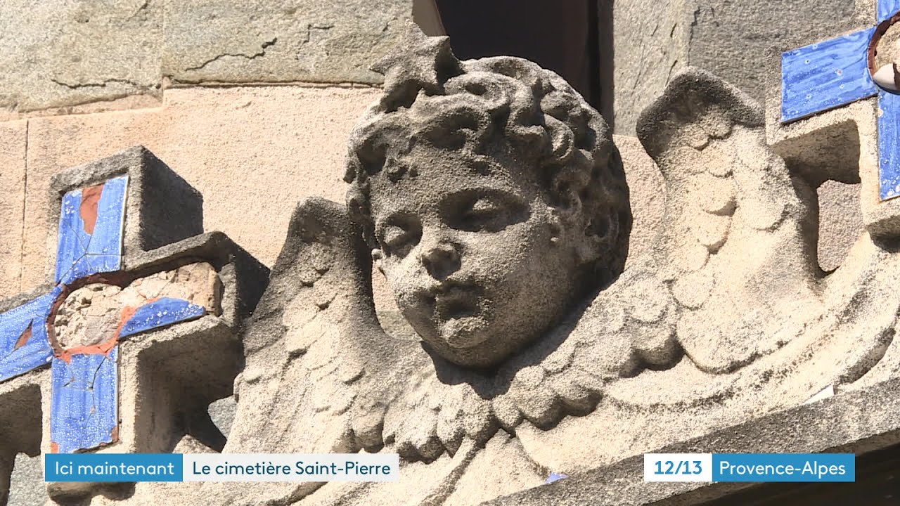 Direction le cimetière Saint-Pierre de Marseille, troisième plus grand cimetière de France