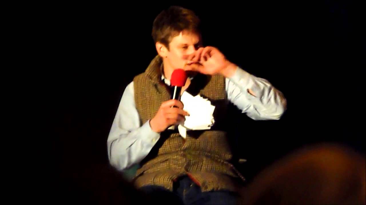 Zach Roerig - TVD Chicago 2014 1: Do you wanna build a snowman?