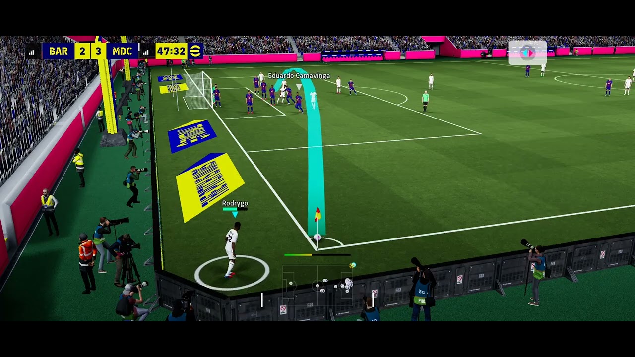 Güncel Real Madrid Kadrosu ile Maç Yaparken Dünya 779.su denk geldi// eFOOTBAL 26 mobile 