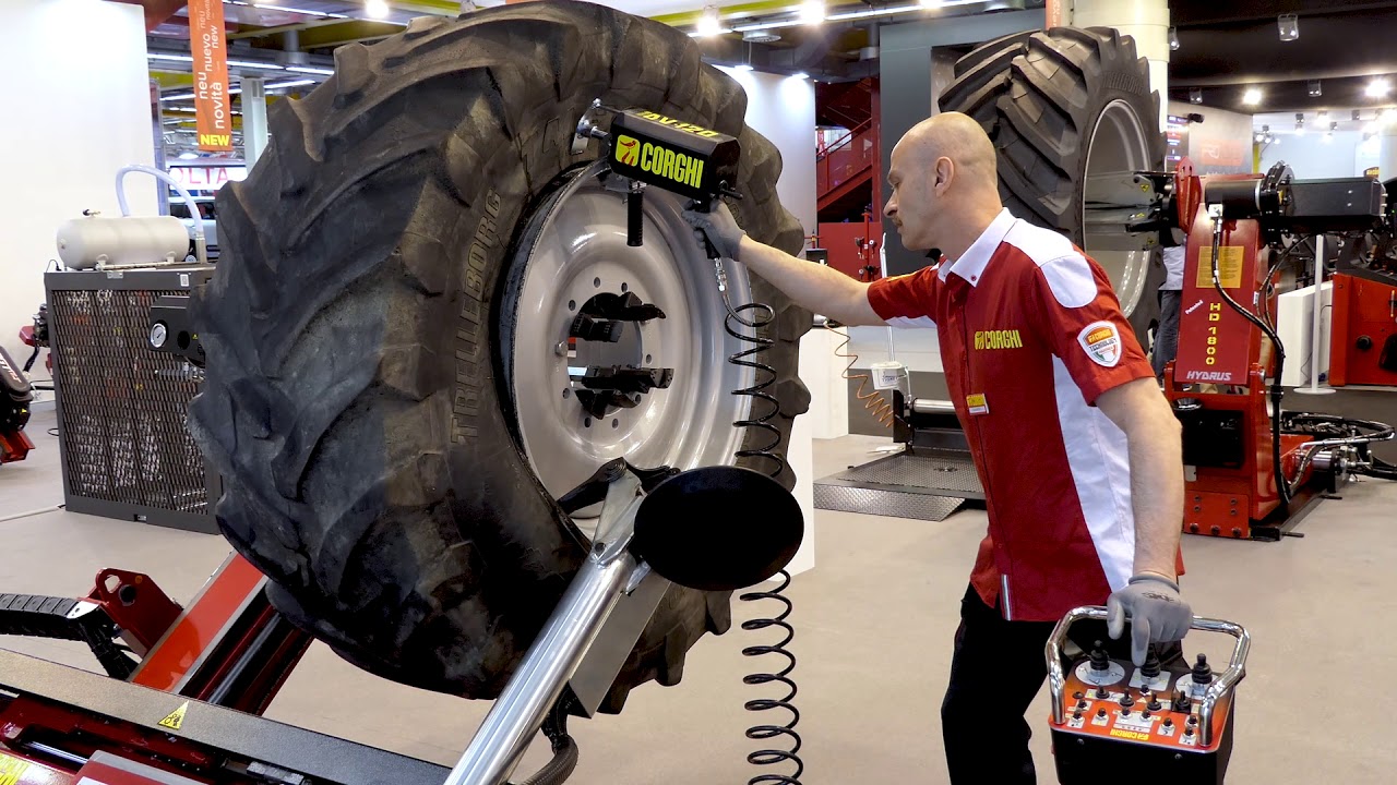 CORGHI - Autopromotec 2019 - MONSTER AG TT