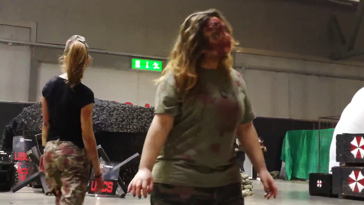 Cartoomics - Umbrella Division Italia - attenzione agli zombie