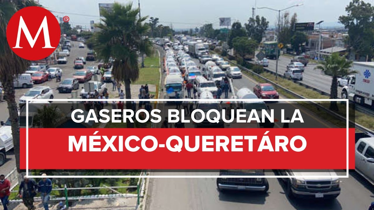 Trabajadores bloquean con 40 pipas de gas LP la autopista M&eacute;xico-Quer&eacute;taro