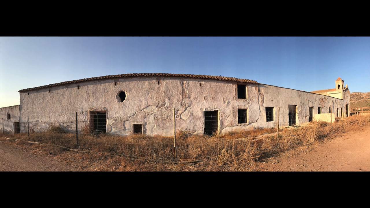 Cortijo del Fraile y Aljibes de Cabo de Gata-Níjar.. Almería.