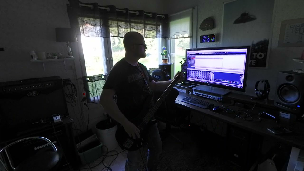 Six Feet Under - Lycantrophy Bass cover