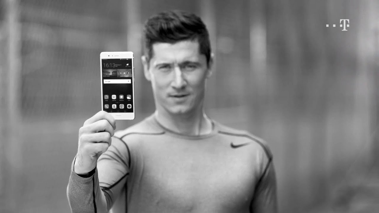Robert Lewandowski (Lewy) z T-Mobile. Gwarancja najniższej ceny na smartfony Huawei.