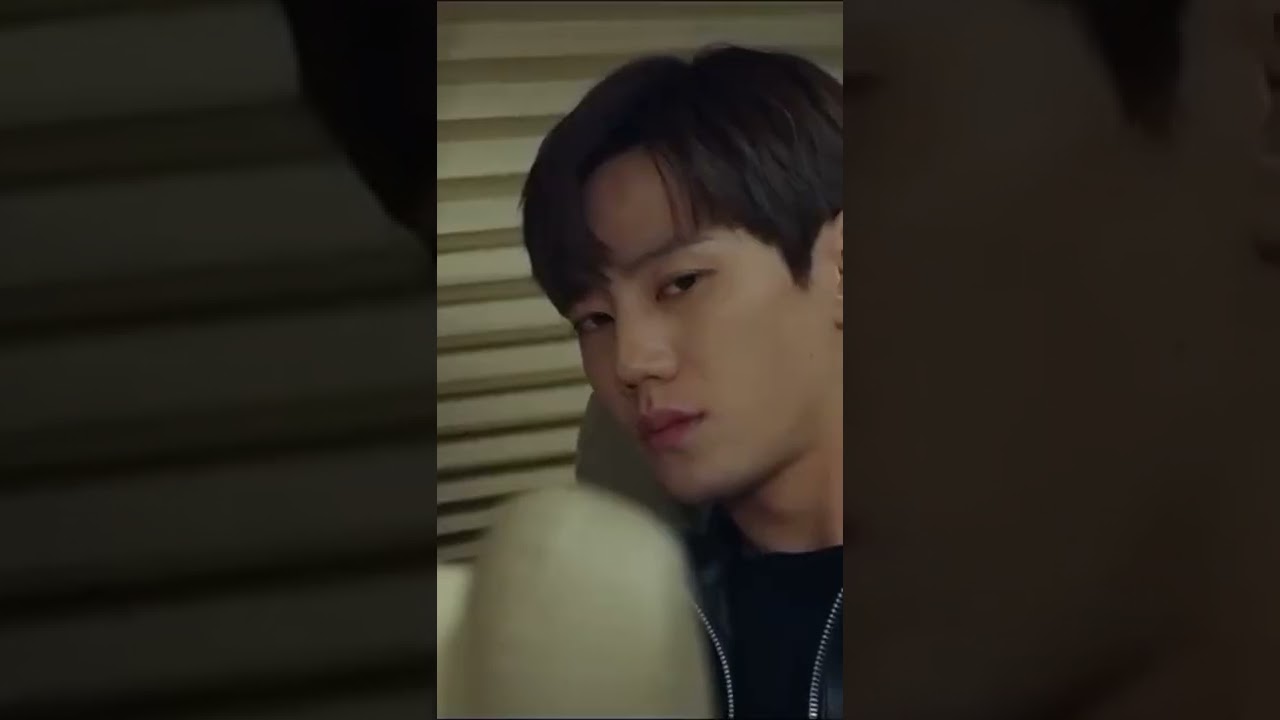 He act cool 🥰 #jungjiso #leejunyoung #imitation #kdrama #asiandrama #kdramalover #edits #shorts #luv