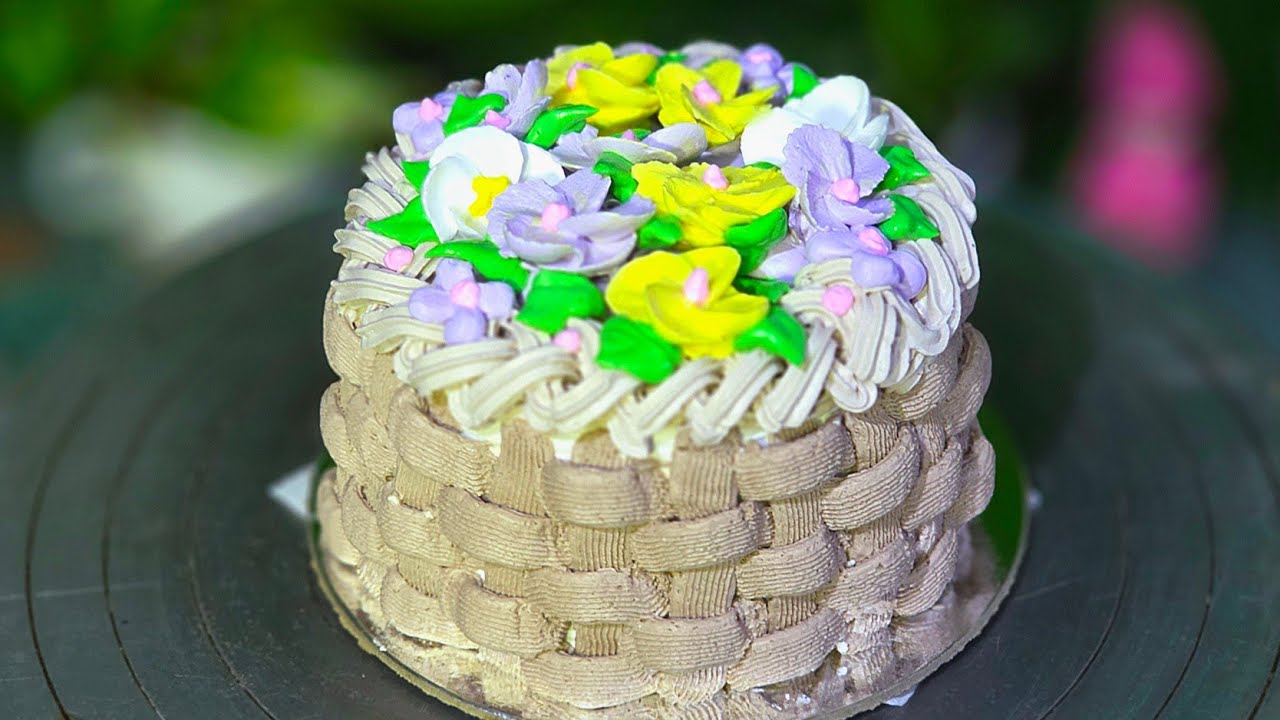 Tiny flowers bucket cake|Amazing flavour tiny cake|tiny flower cake ideas 