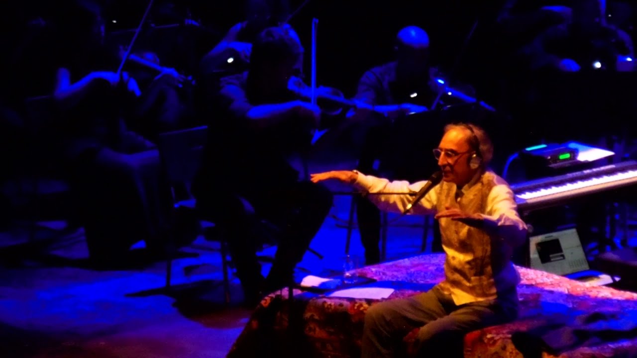 Franco Battiato, toccante esecuzione de L'ombra della luce, al Vittoriale degli Italiani, nel 2015