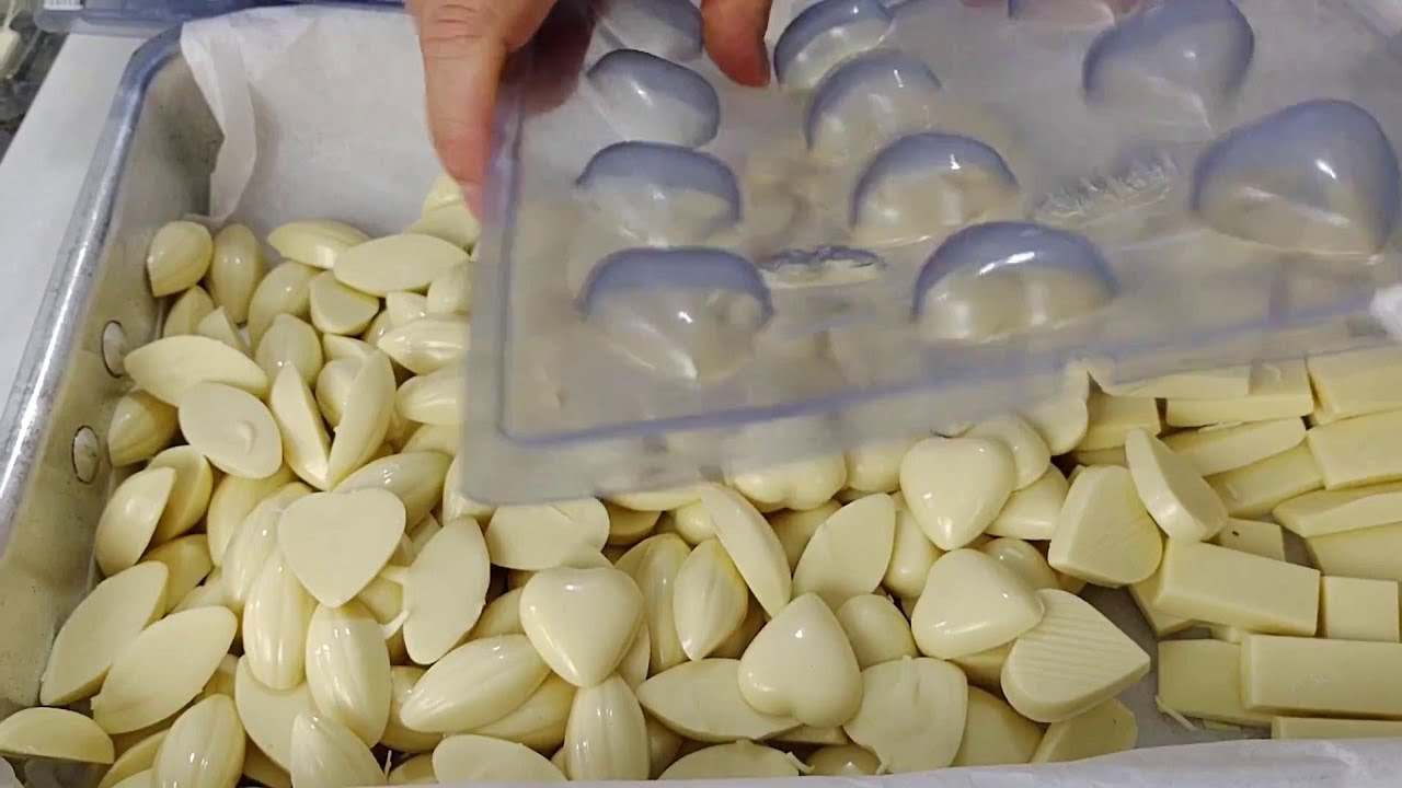 Bombom Tradicional e Licoroso com  Chocolate Branco - Como Fazer.