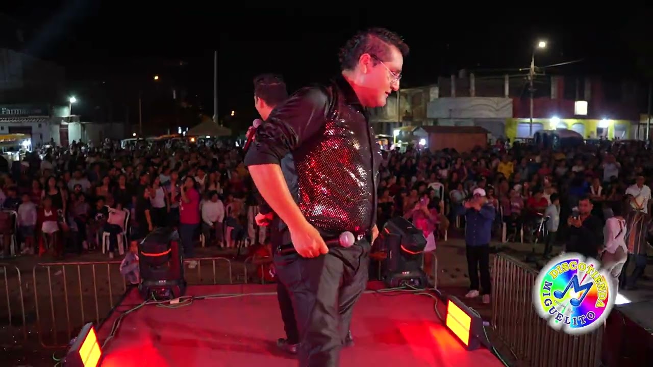 DIOSAS DE ORO    MIX MI VECINA ( CONCIERTO EN TUMAN )