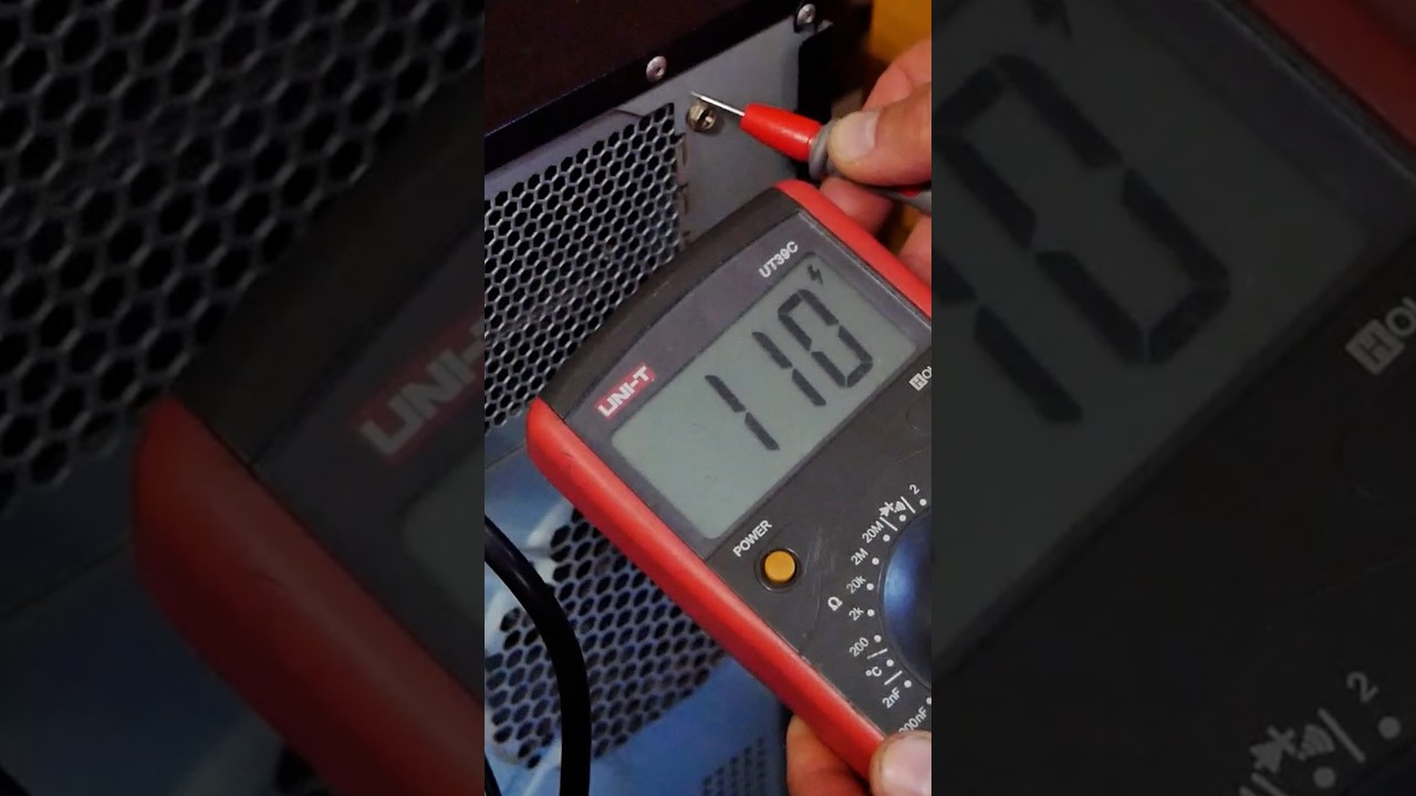 110 В на корпусе системника