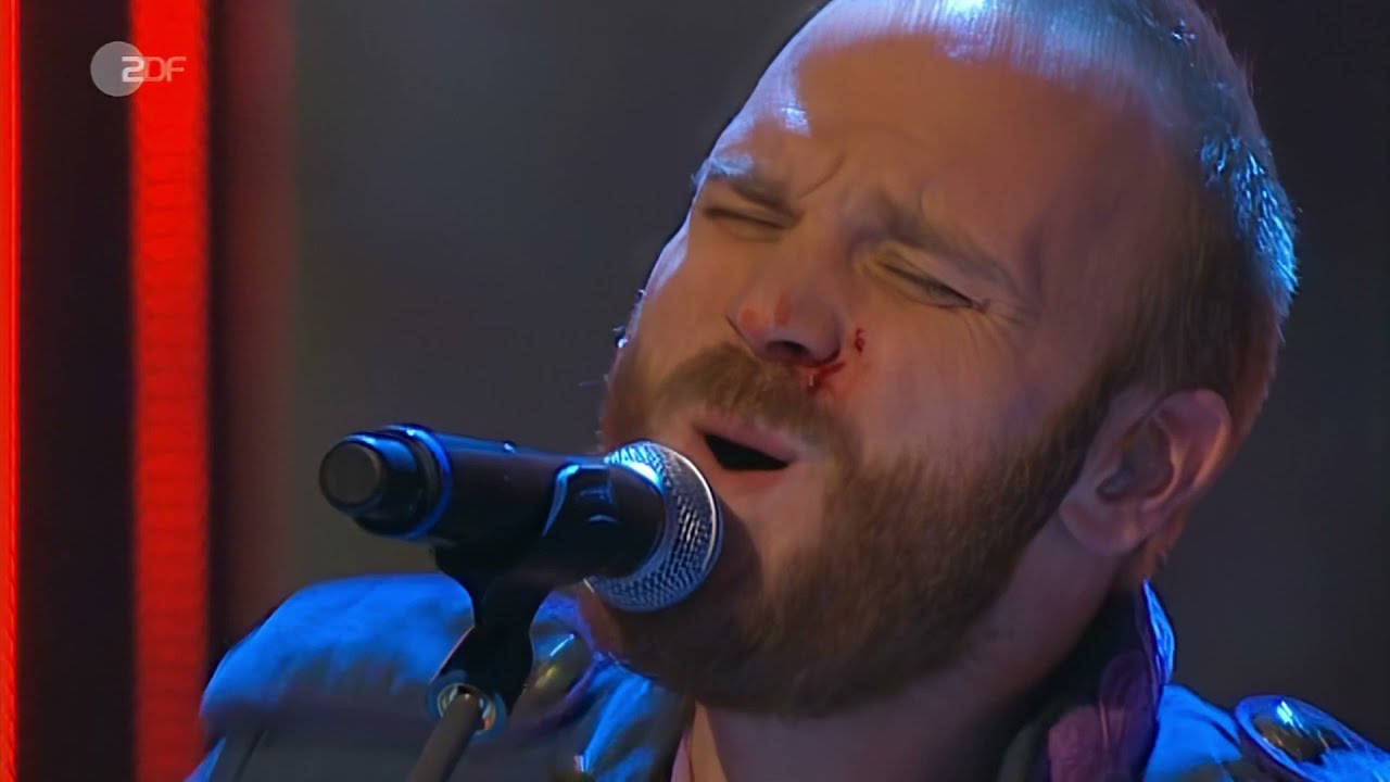 Coldplay performing Viva La Vida live at Wetten, dass..? in 2009 [HD Video]