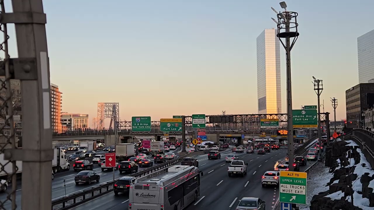 Fort Lee, New Jersey | 17:00 | Urban View 031 | Evening Rush Approaching George Washington  Bridge