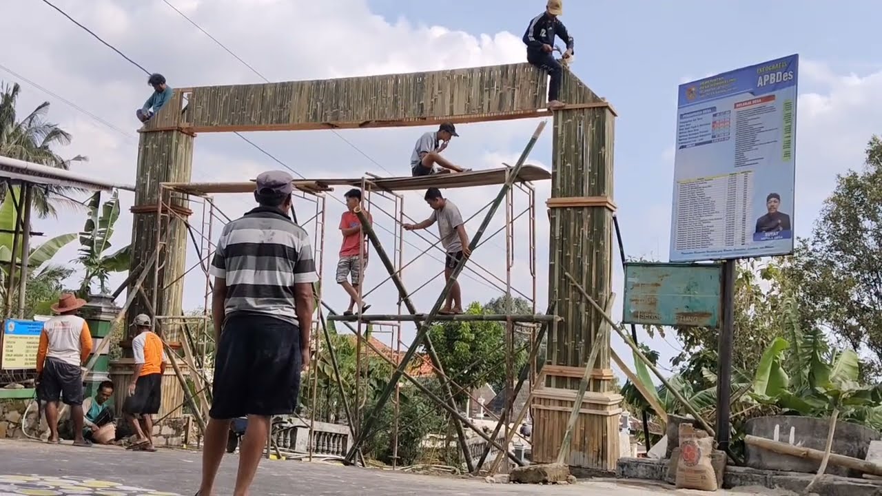 Gapura di Ngesep Kidul, Wonokeling, Jatiyoso, Karanganyar