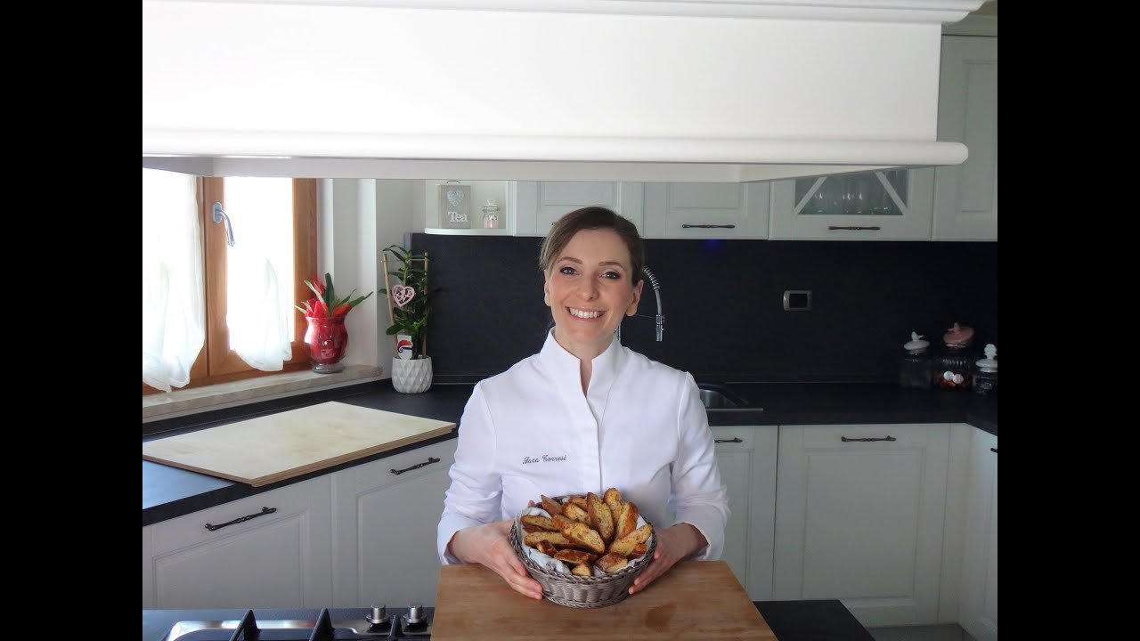 SARA TORRESI - CANTUCCI CON CANDITI E FRUTTA SECCA