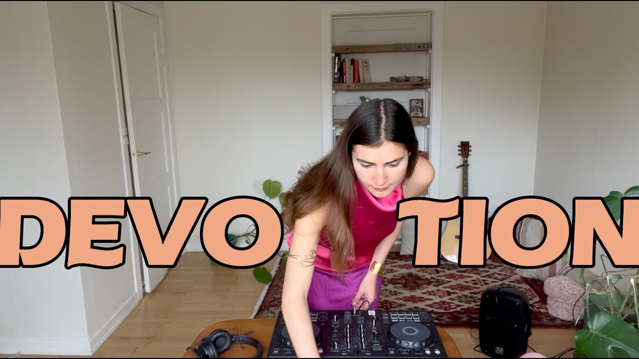 Devotional Mix: House & Mantras