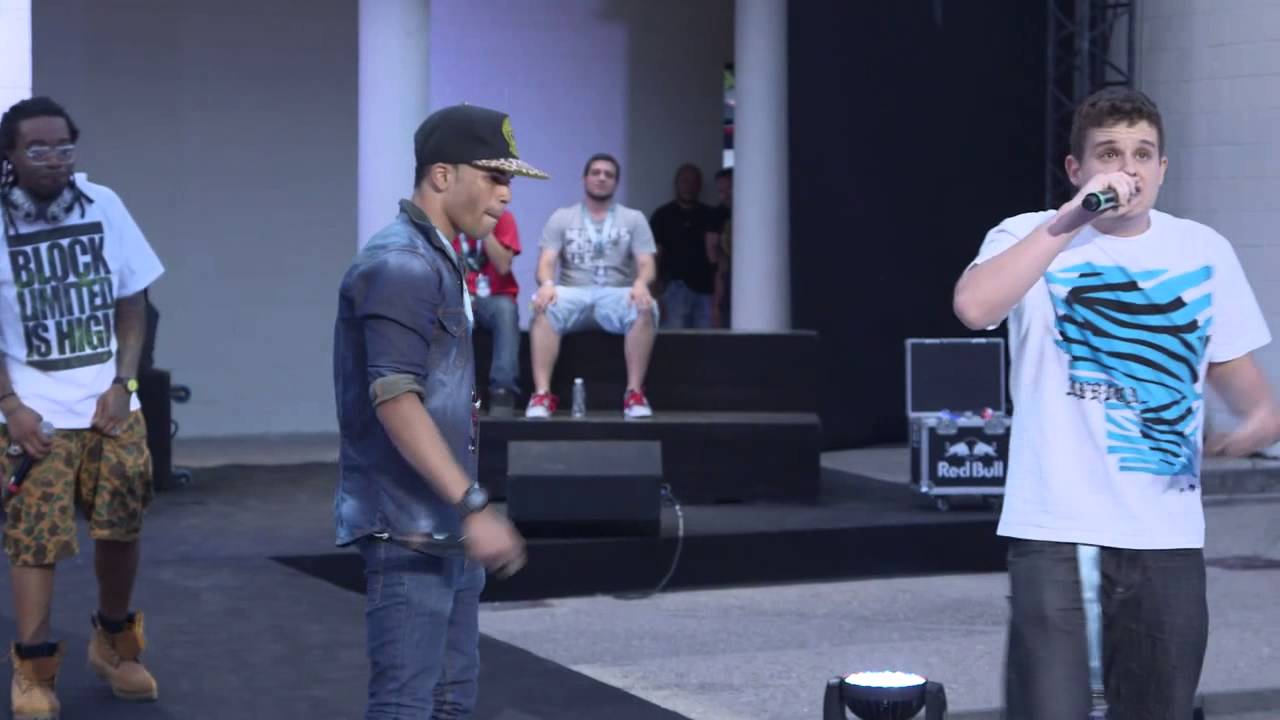 Arkano vs El Truco - Octavos - Semifinal Madrid - Red Bull Batalla de los Gallos 2014 (Oficial)