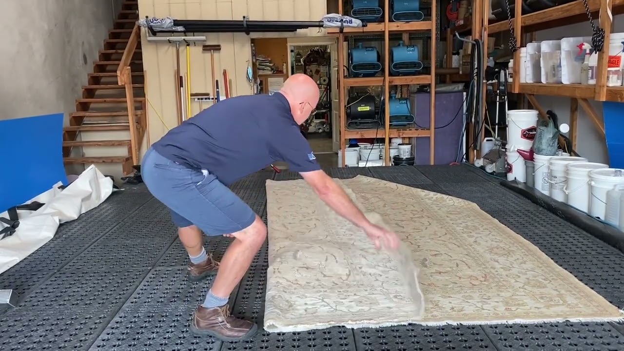 How to fold a rug to transport