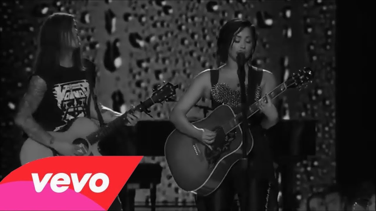Demi Lovato - Catch Me (Official Video)