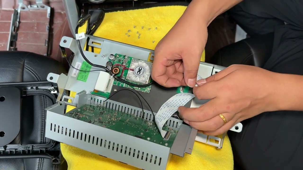 13-inch Land Rover Bosch installation video