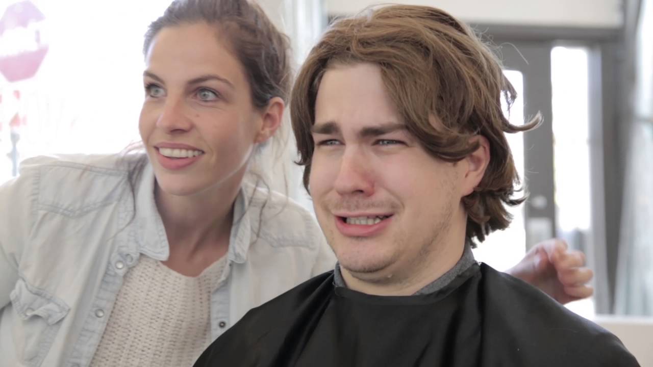 Julien va chez la coiffeuse avec Marie-Lyne Joncas